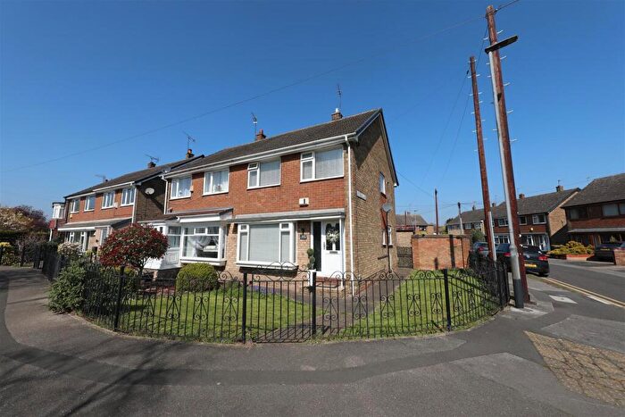3 Bedroom Semi Detached House For Sale In Cottingham Road, Hull, HU6
