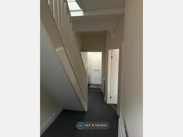 2 Bedroom Semi-Detached House To Rent In Blackburn Road, Haslingden, Rossendale, BB4