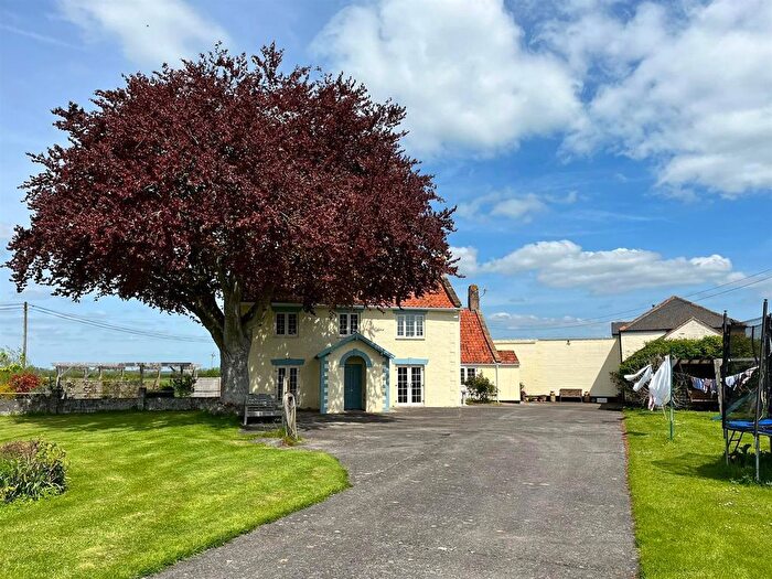 4 Bedroom Property To Rent In Lakewell, Moorland, Bridgwater, TA7