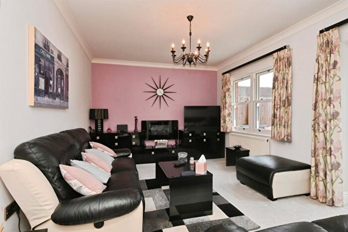 4 Bedroom Detached House For Sale In Major Haddock Close, Royston, SG8