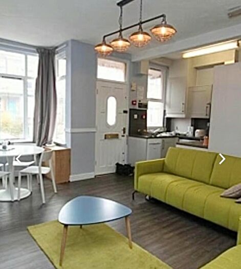 5 Bedroom Terraced House To Rent In Talbot Terrace, Leeds, West Yorkshire, LS4