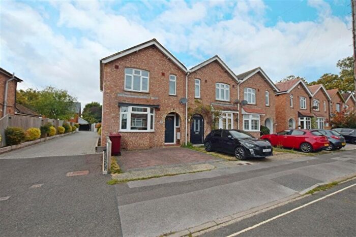 3 Bedroom End Of Terrace House To Rent In Ormonde Avenue, Chichester, PO19