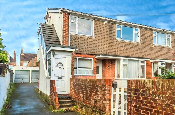 4 Bedroom Flat For Sale In Neville Road, Bognor Regis, West Sussex, PO22