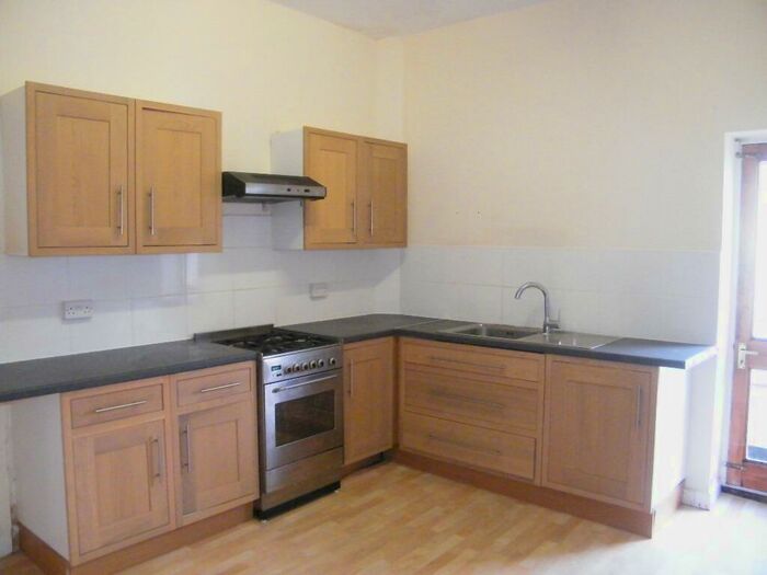 2 Bedroom Maisonette To Rent In Admiralty Street, Stonehouse, PL1