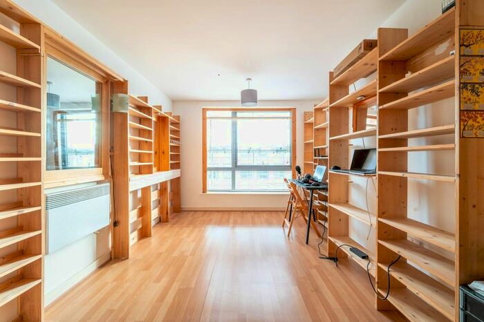 1 Bedroom Flat To Rent In The Lock Building, Stratford, London, E15