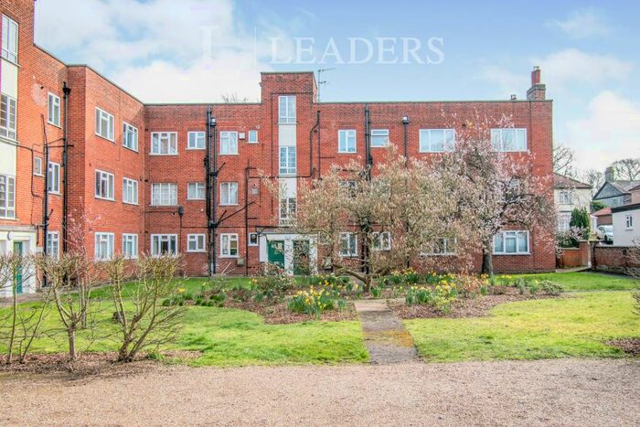 2 Bedroom Property To Rent In Earlham Court, Heigham Grove, Norwich, NR2