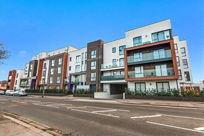 1 Bedroom Flat For Sale In Sutton Road, Southend-On-Sea, SS2