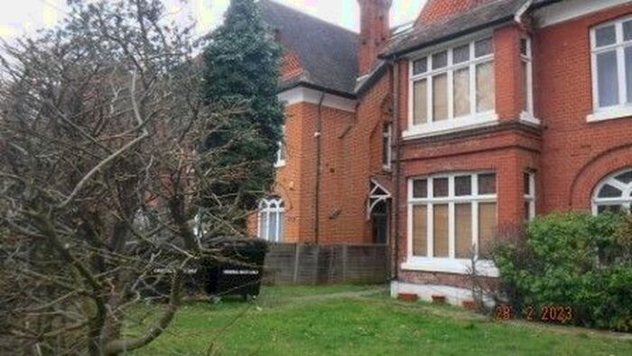 1 Bedroom Flat To Rent In Harold Road, London, SE19
