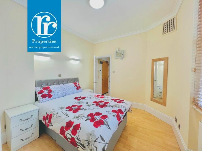 1 Bedroom Flat To Rent In White Horse Street, London, W1J