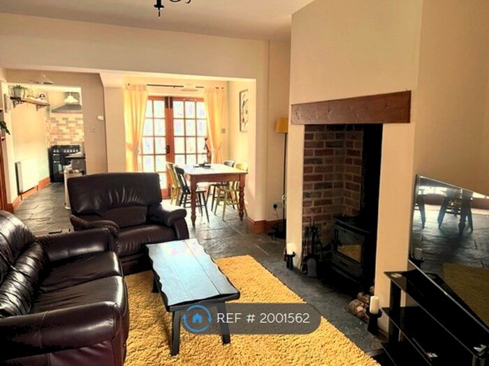 2 Bedroom Terraced House To Rent In Norwood, Beverley, HU17