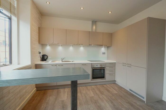 2 Bedroom Apartment To Rent In Royal Mews, Southend-On-Sea, SS1