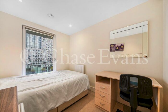 3 Bedroom Flat To Rent In Indescon Square, Canary Wharf, London, E14