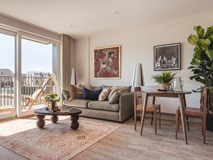 1 Bedroom Apartment To Rent In Milne Avenue, Cambridge, Cambridgeshire, CB3