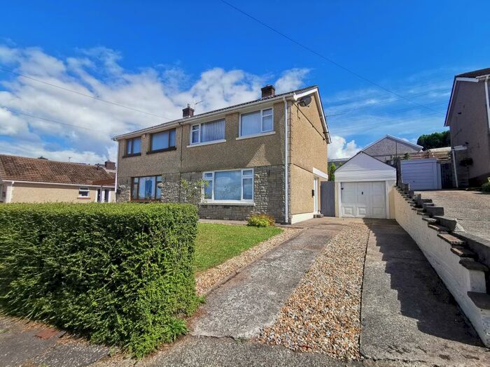 3 Bedroom House To Rent In Heol Dal Y Coppa, Llansamlet, SA7