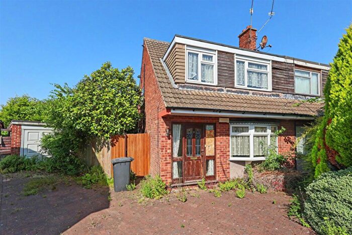 3 Bedroom Semi-Detached House For Sale In Greaves Close, Arnold, Nottingham, NG5