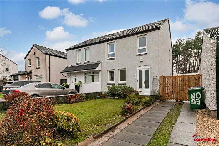 3 Bedroom Semi Detached House For Sale In Millburn Way, Gardenhall, East Kilbride, G75