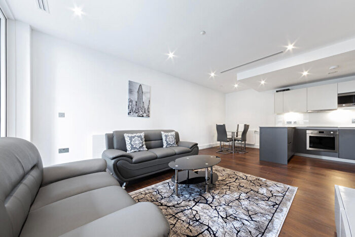 1 Bedroom Apartment To Rent In Maine Tower, Harbour Way, Canary Wharf, London, E14