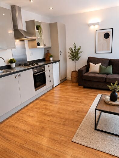 2 Bedroom Flat To Rent In Ratcliffe Cross Street, London, Greater London, E1