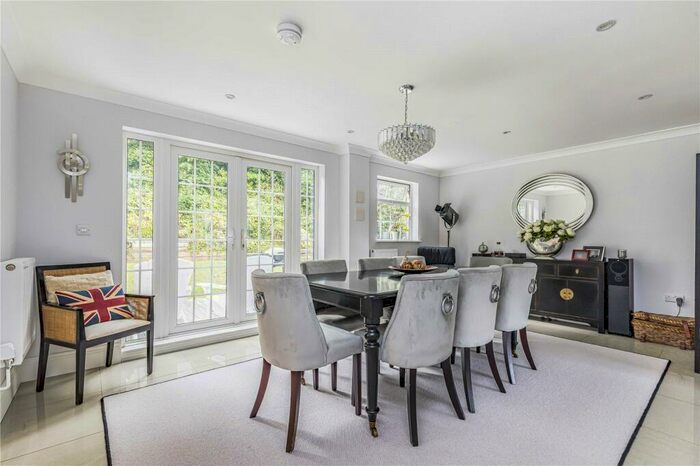 5 Bedroom Detached House For Sale In Stavely Gardens, Chichester, West Sussex, PO19