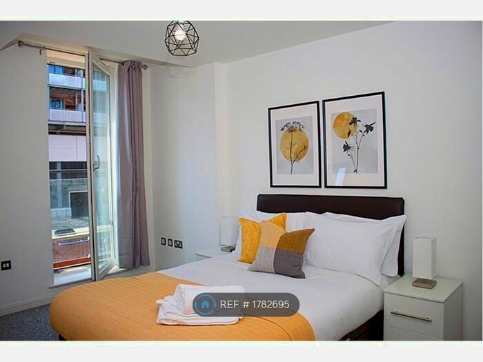 2 Bedroom Flat To Rent In Canal Street, Nottingham, NG1