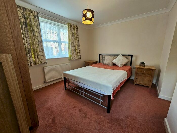 2 Bedroom Flat To Rent In Flat, Usher House, Abbeygate Court, March, PE15