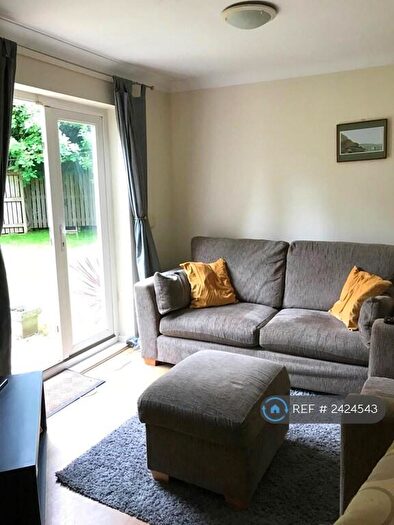 1 Bedroom Flat To Rent In Sandlewood Court Meanwood, Leeds, LS6