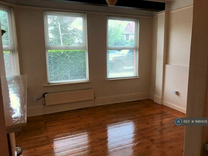 1 Bedroom Flat To Rent In Lincoln House, Rugby, CV22