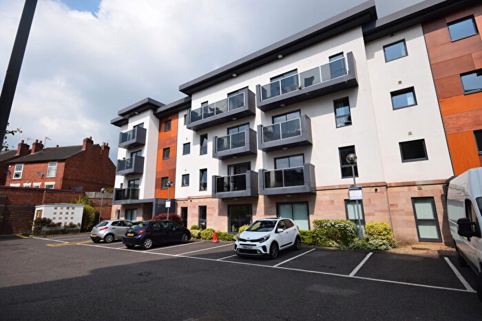 2 Bedroom Apartment To Rent In Hall View, Bradbury Hall, Chesterfield, S40