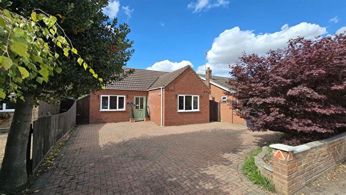 4 Bedroom Detached Bungalow For Sale In Chestnut Terrace, Sutton Bridge, PE12