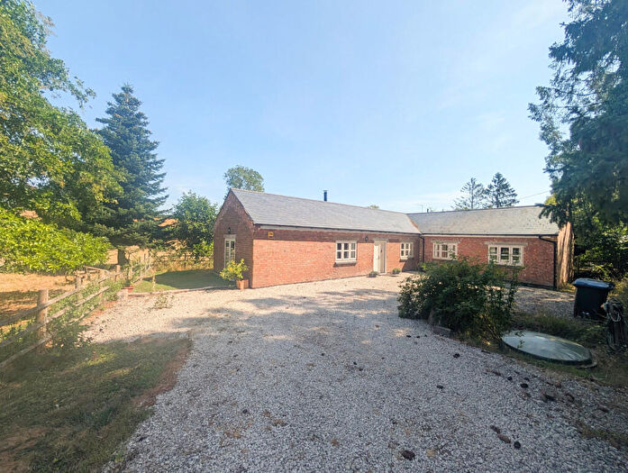 2 Bedroom Detached Bungalow To Rent In Kirkby Lane, Peckleton, Leicester, LE9