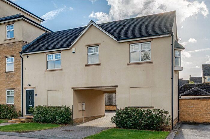 2 Bedroom Flat For Sale In Newby Close, Menston, Ilkley, West Yorkshire, LS29