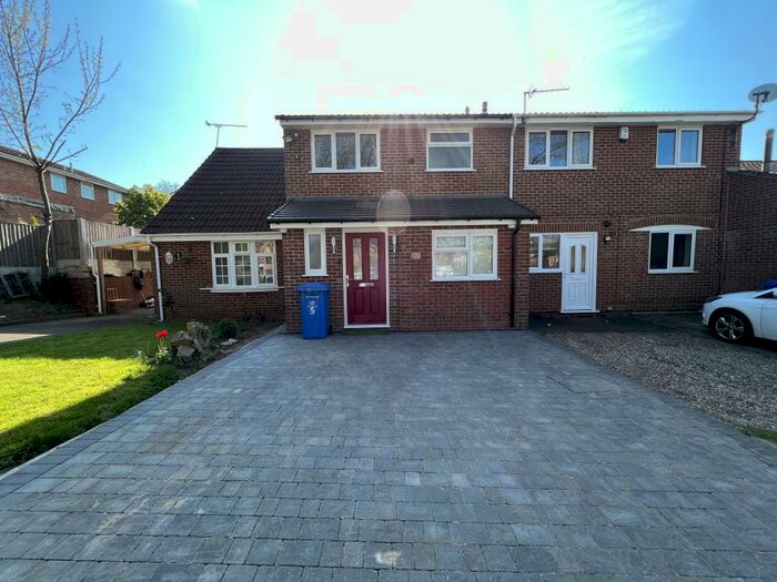 2 Bedroom House To Rent In Pinecroft Court, Oakwood, Derby, DE21