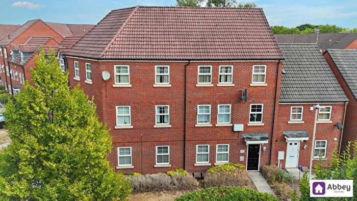 2 Bedroom Flat For Sale In Montvale Gardens, Leicester, LE4