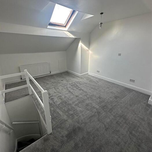 3 Bedroom Terraced House To Rent In Rushdale Rd, Meersbrook, S8