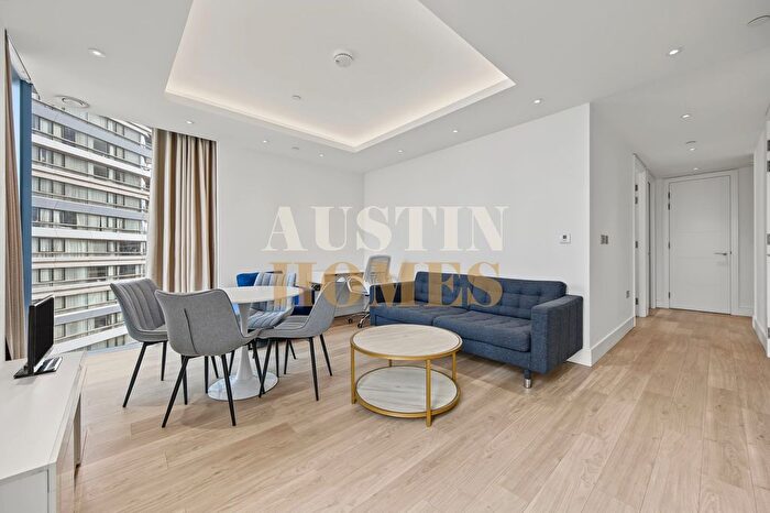 2 Bedroom Flat For Sale In Bollinder Place, Carrara Tower, EC1V