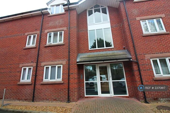 2 Bedroom Flat To Rent In Wove Court, Preston, PR1