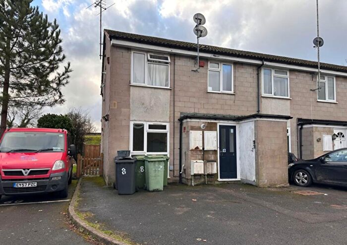 2 Bedroom Apartment For Sale In Flat, Gurdons Chawton Park Road, Alton, Hampshire, GU34