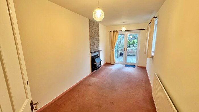 2 Bedroom Detached House For Sale In Hollywell Road, Lincoln, LN5