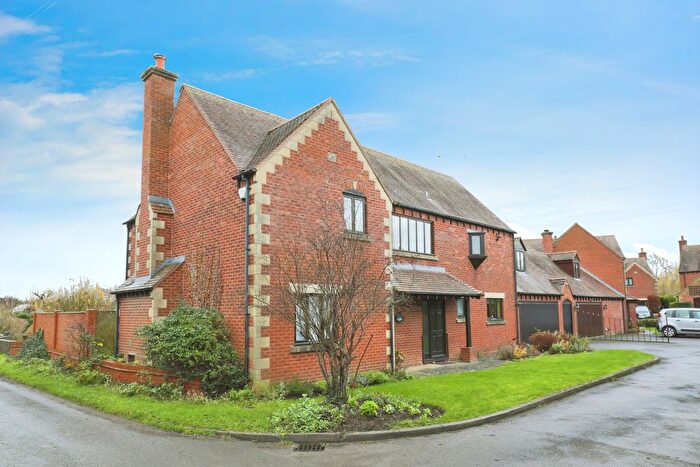 5 Bedroom Detached House For Sale In Murcot, Broadway, Worcestershire, WR12
