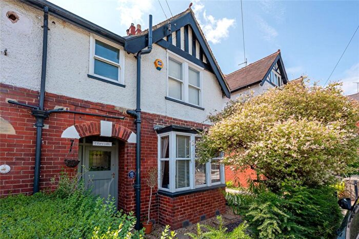 3 Bedroom Semi-Detached House For Sale In Green Lane, Collingham, LS22