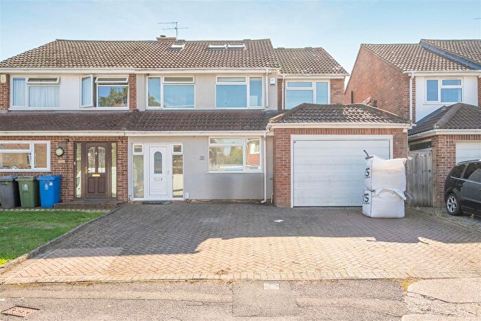 6 Bedroom Semi-Detached House To Rent In Longmead, Windsor, SL4