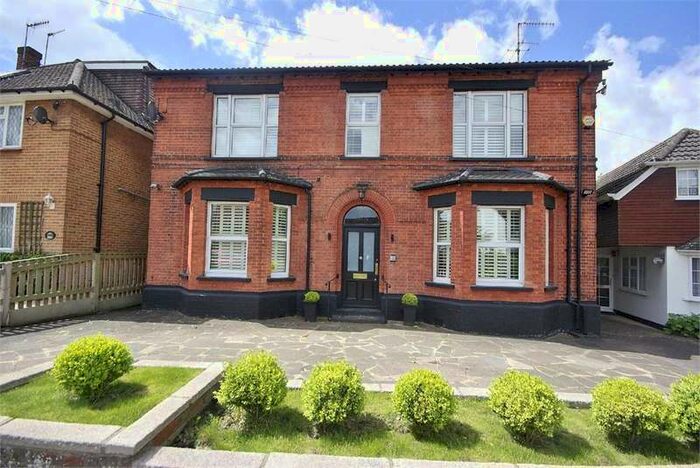 4 Bedroom Detached House To Rent In Bushey Grove Road, Bushey, WD23