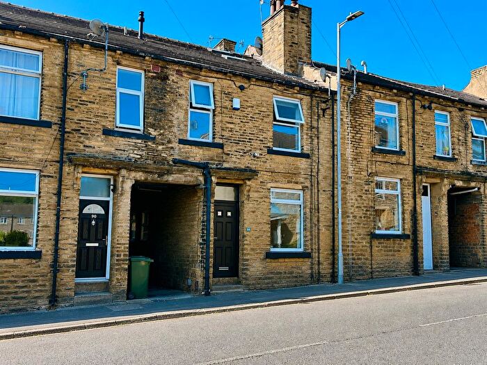 1 Bedroom Terraced House For Sale In New Street, Idle, Bradford, BD10