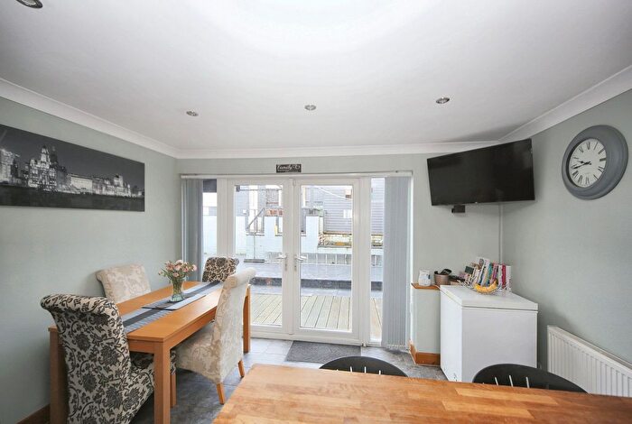 3 Bedroom Terraced House For Sale In Falkirk Grove, Wigan, WN5
