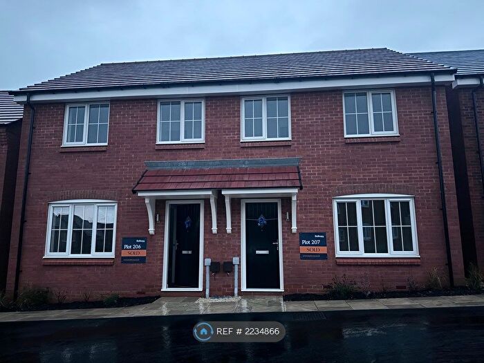 3 Bedroom Semi-Detached House To Rent In Bossu Drive, Oadby, Leicester, LE2