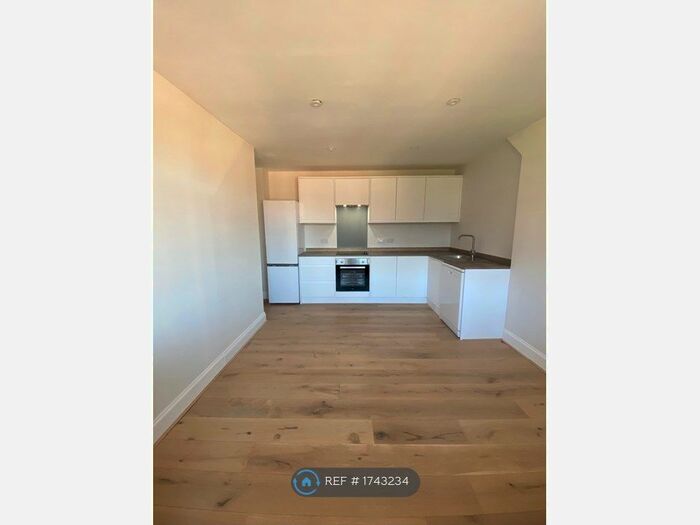 1 Bedroom Flat To Rent In Radnor Park Road, Folkestone, CT19