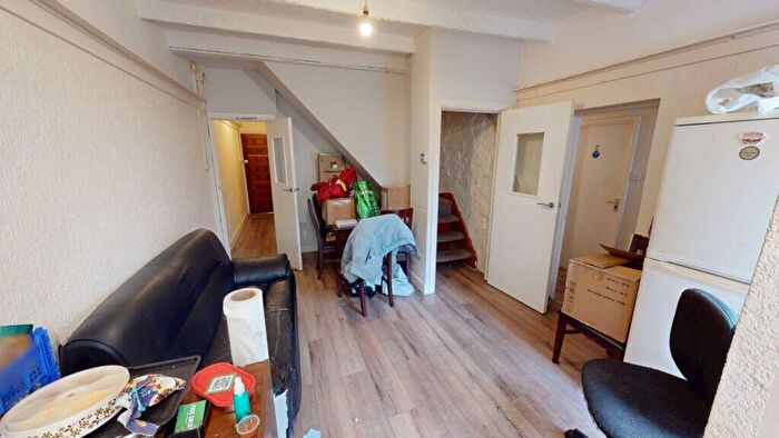 5 Bedroom House To Rent In Gleave Road, Selly Oak, Birmingham, B29