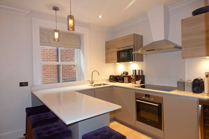 1 Bedroom Flat To Rent In Carter House, Tunbridge Wells, TN1