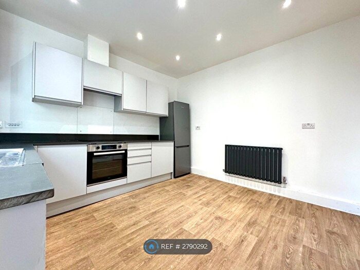 1 Bedroom Maisonette To Rent In Clarendon Road, Luton, LU2