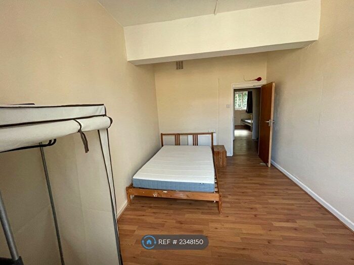 3 Bedroom Flat To Rent In Park Street, Bristol, BS1